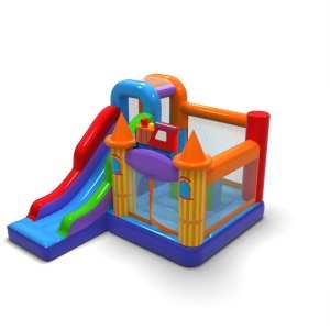 Kombinace skákacího hradu a...